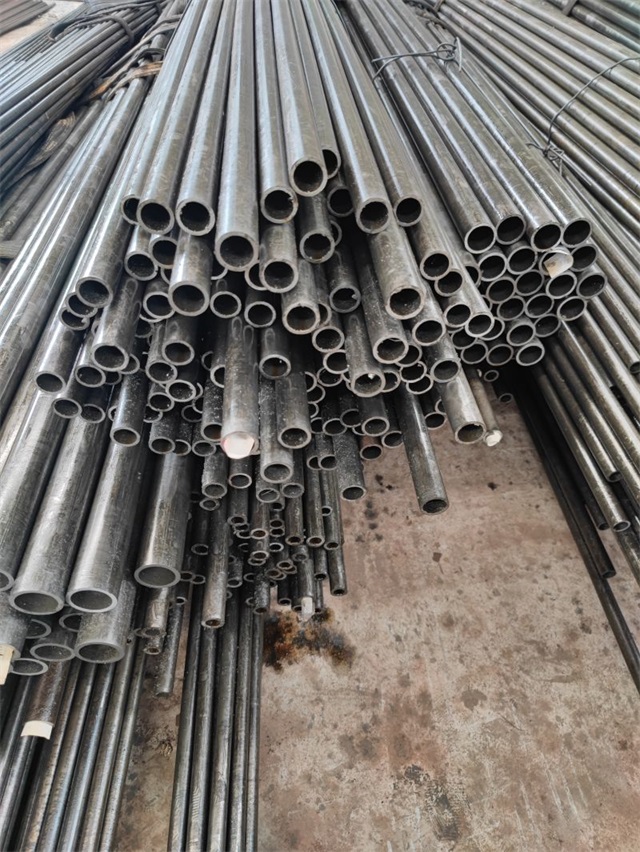 新疆16mn精密无缝钢管