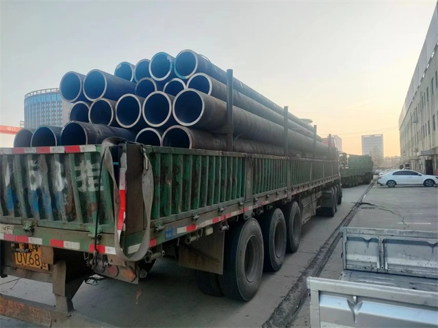 新疆45#结构无缝钢管