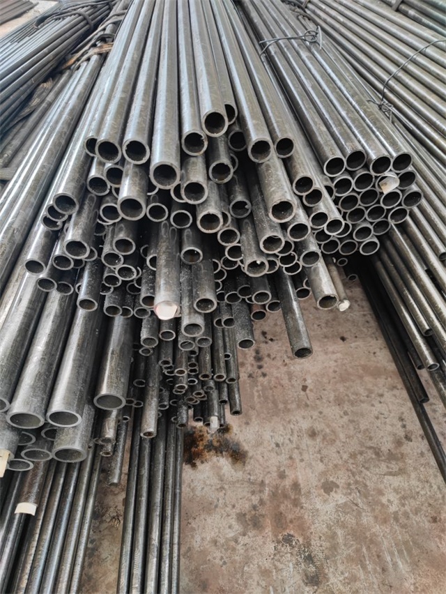 新疆精密光亮无缝钢管厂