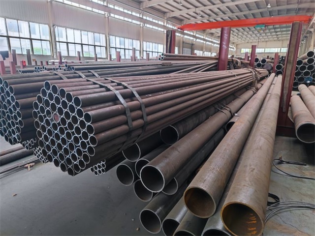 新疆15CrMoG高压锅炉钢管