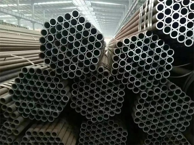 新疆20#石油裂化用无缝钢管